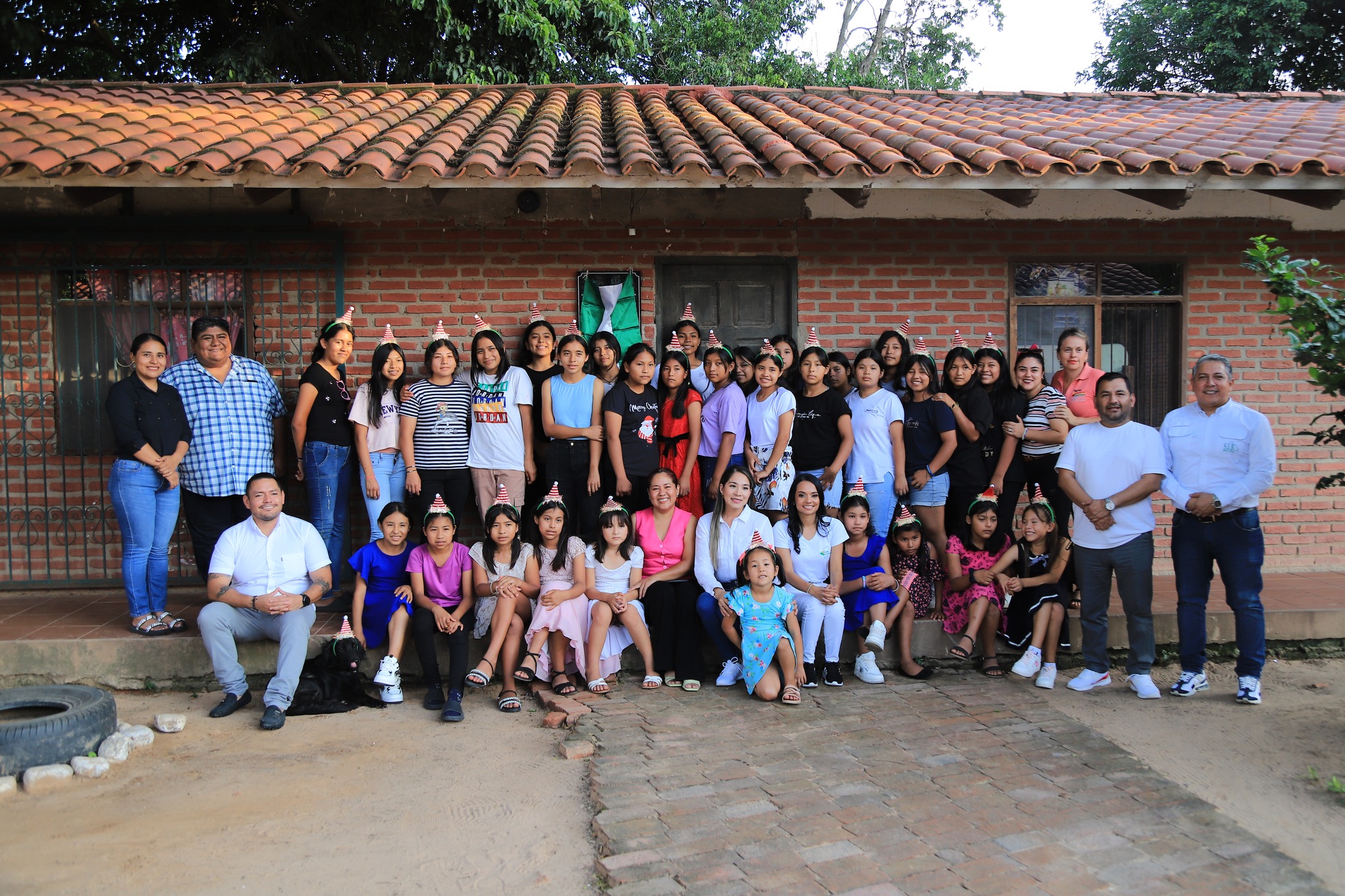 Ayuda Social – Comité de Damas